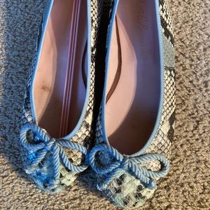 Pretty Ballerina snake skin flats